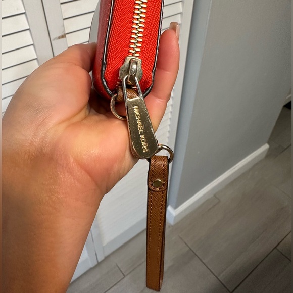 Pre-owned Michael Kors Wallet 100% Authentic - Picture 7 of 7